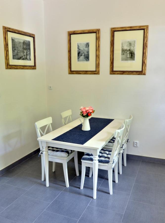 Apartmány Vila Mánička Kácov Exterior foto