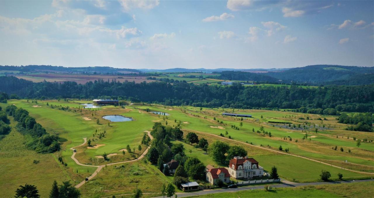Apartmány Vila Mánička Kácov Exterior foto